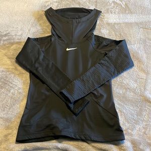 Nike Pro Hyperwarm High Neck Sweater. Size XS. Black, Fitted.